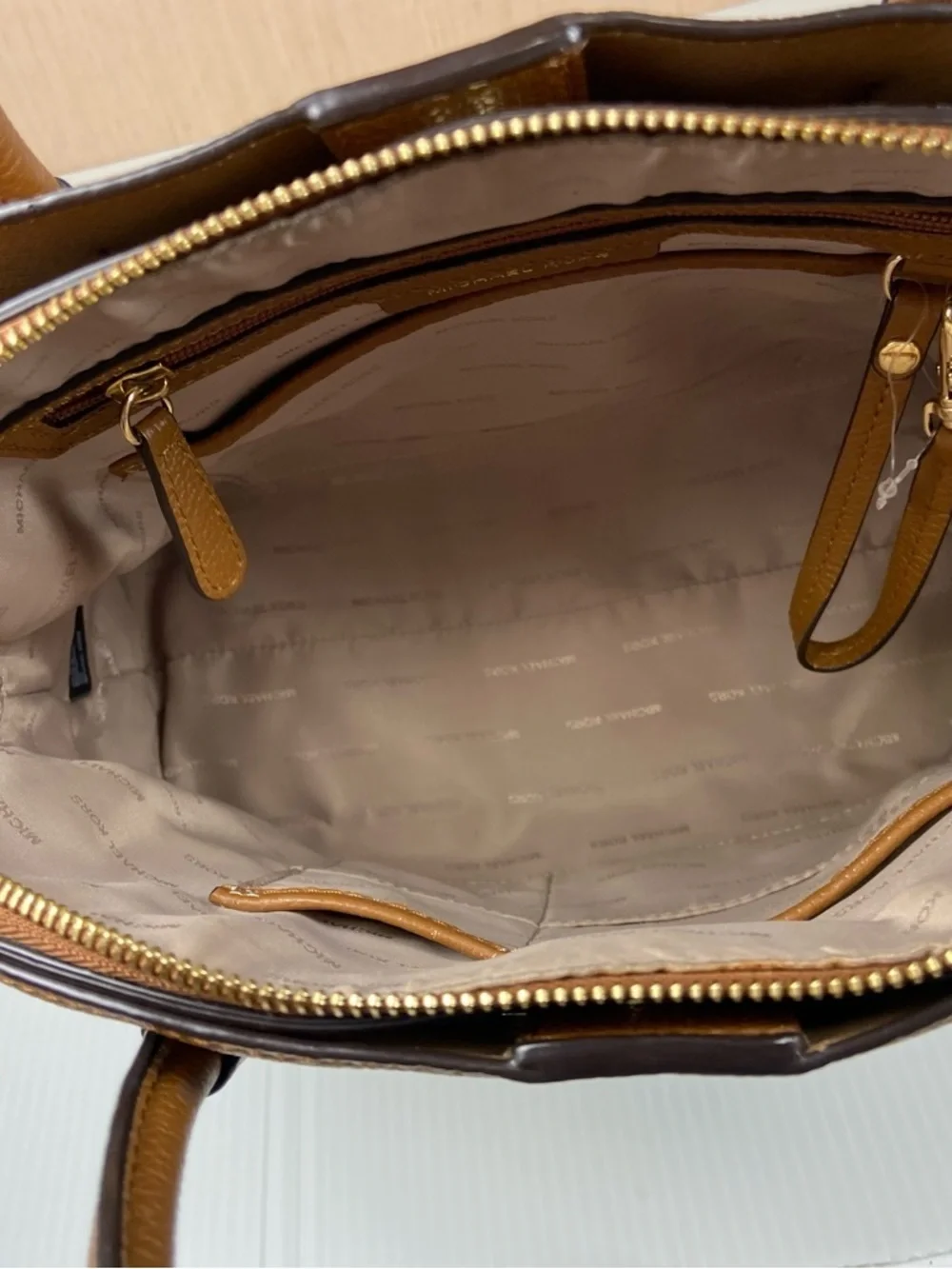 Michael Kors Mercer Medium Dome Satchel Luggage Pebbled Leather Crossbody Bag